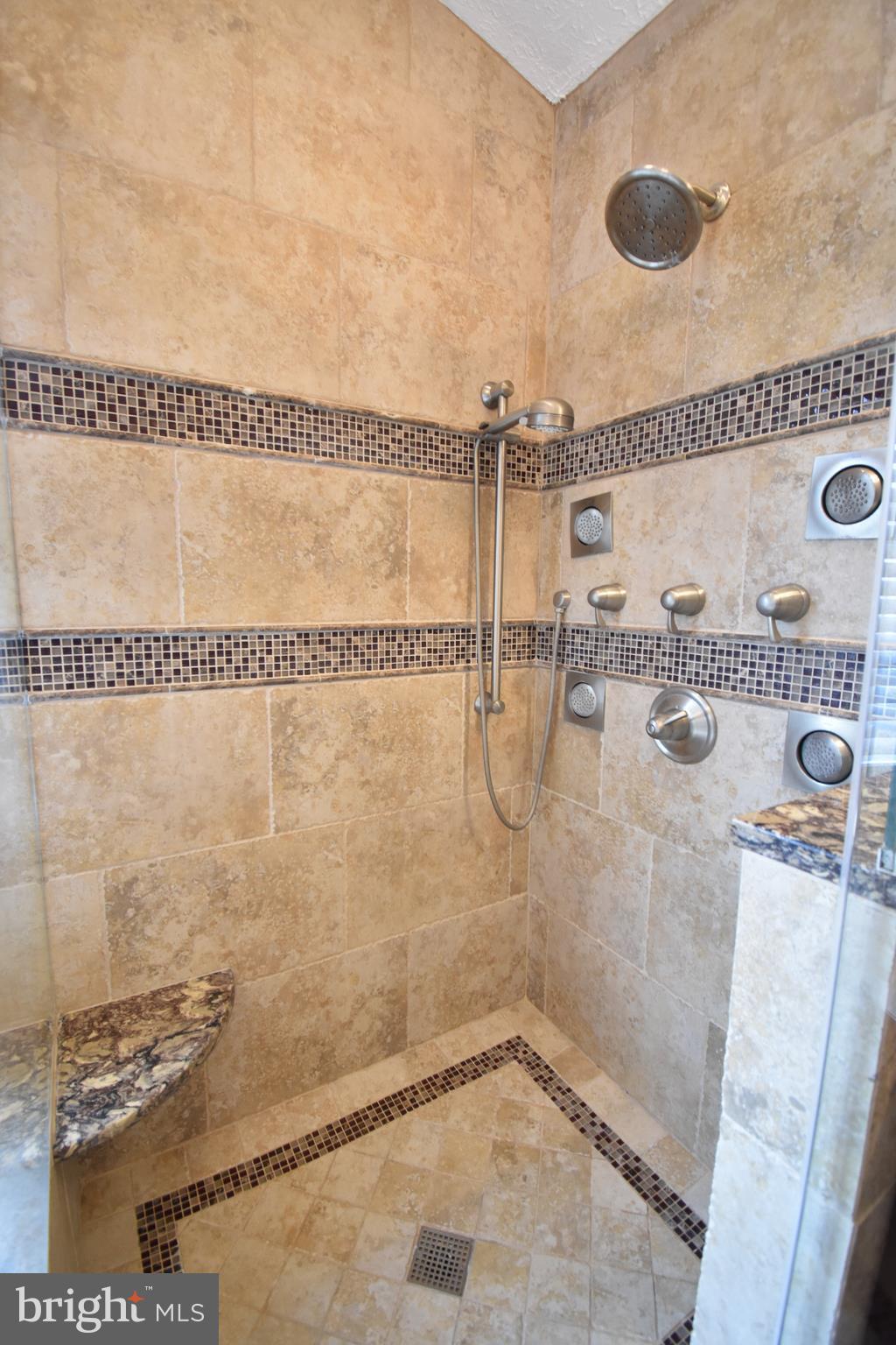 905 Metfield Road Baltimore, MD 21286 - Photo 24 of 30 Bath (Master)