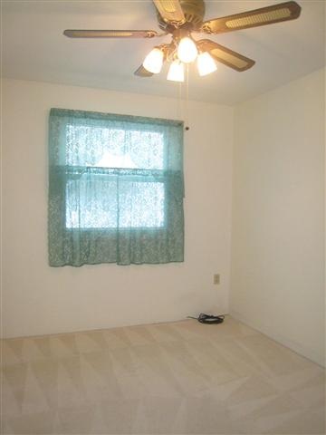 902 39th St Court Moline, IL 61265 - Photo 6 of 9