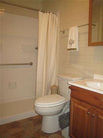 902 39th St Court Moline, IL 61265 - Photo 8 of 9