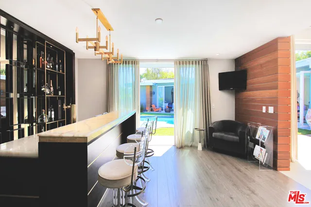 $14,995 | 3054 Elvido Drive, Los Angeles, CA 90049