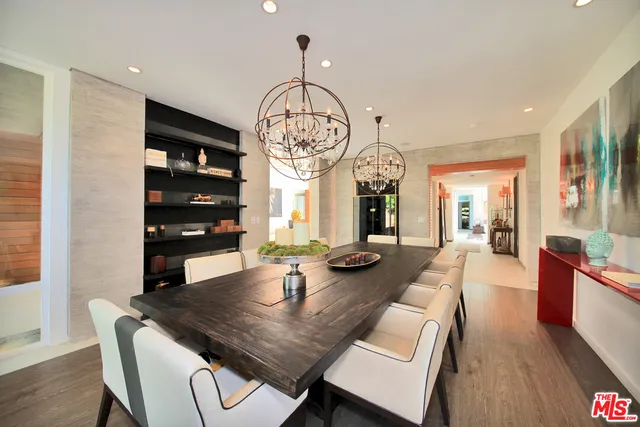 $14,995 | 3054 Elvido Drive, Los Angeles, CA 90049