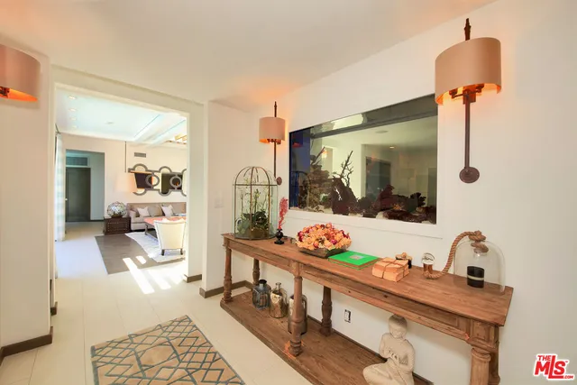 $14,995 | 3054 Elvido Drive, Los Angeles, CA 90049