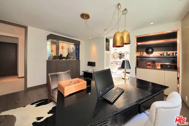 $14,995 | 3054 Elvido Drive, Los Angeles, CA 90049