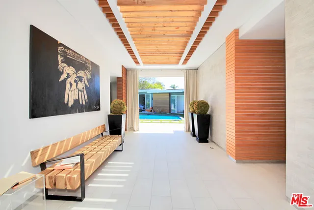 $14,995 | 3054 Elvido Drive, Los Angeles, CA 90049