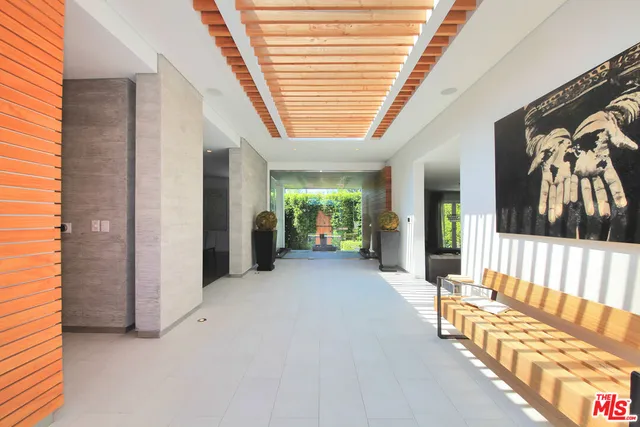 $14,995 | 3054 Elvido Drive, Los Angeles, CA 90049