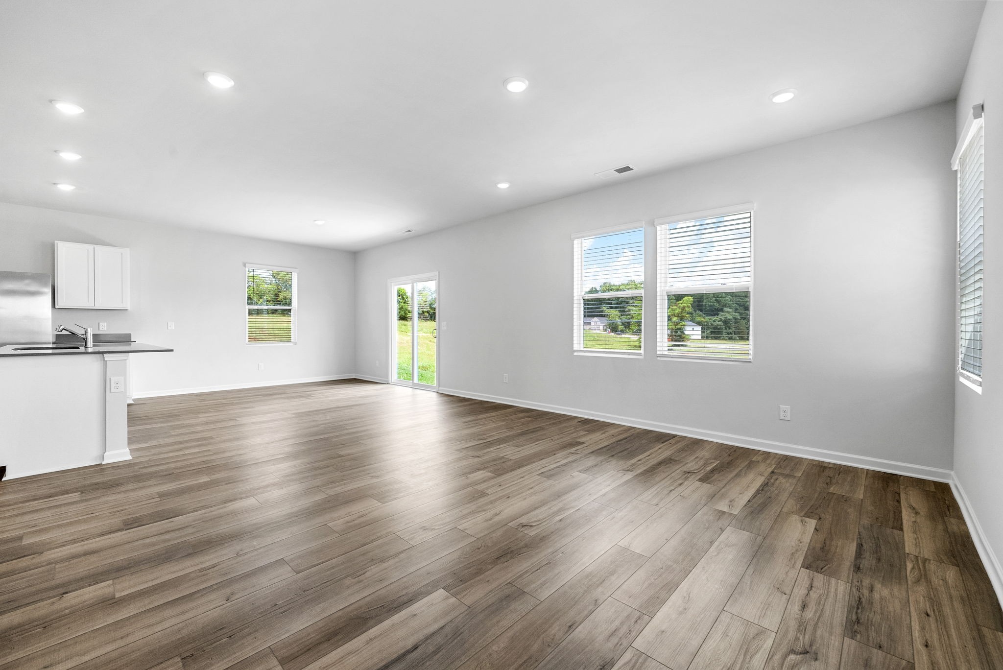 457 Perthshire Loop Clarksville, TN 37043 - Photo 8 of 37