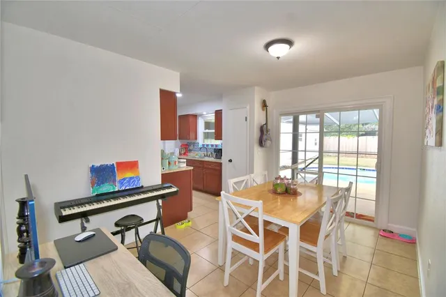 a view of a workspace with furniture