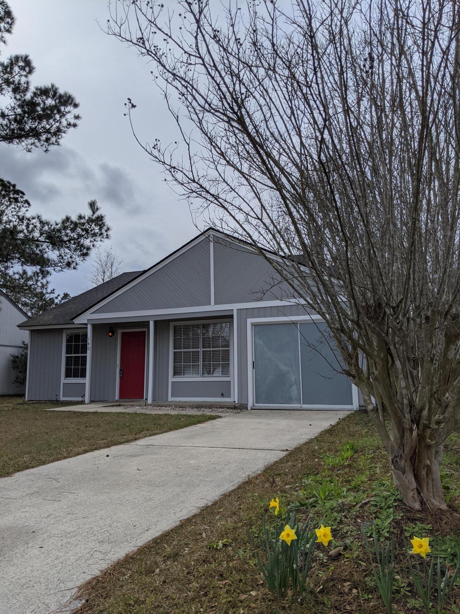 140 Lancashire Road Summerville, SC 29486 - Photo 14 of 20 140 Lancashire left frnt