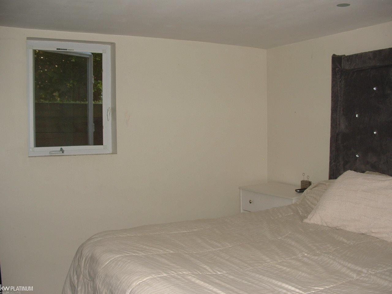 17363 Martin Road Roseville, MI 48066 - Photo 29 of 31 Gallery Image 29