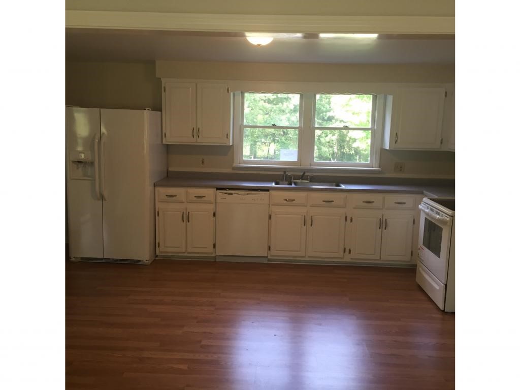 450 East Dunbarton Road Goffstown, NH 03045 - Photo 4 of 33