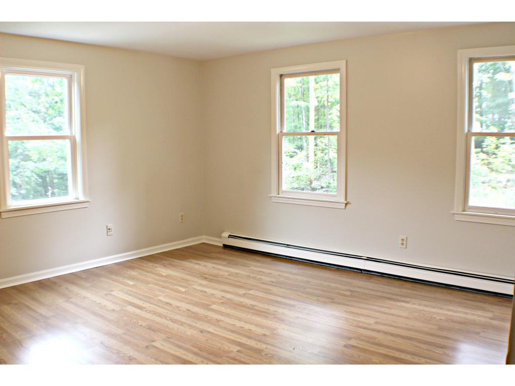 450 East Dunbarton Road Goffstown, NH 03045 - Photo 10 of 33
