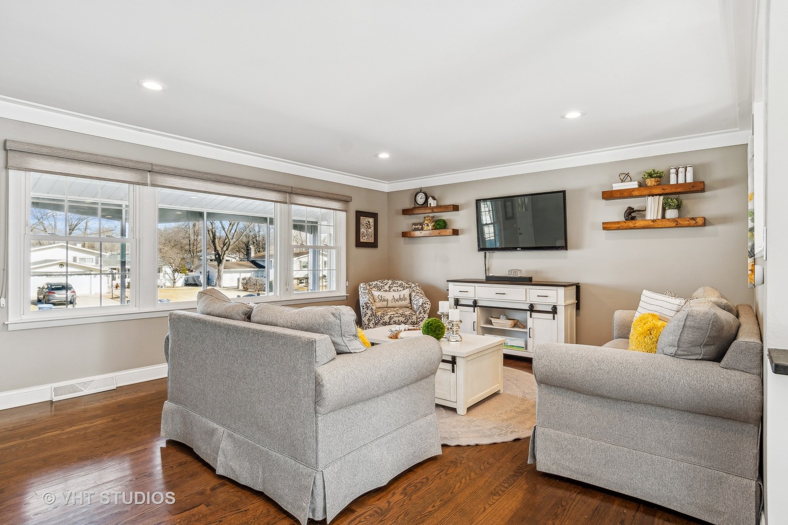 631 Kohley Road Lisle, IL 60532 - Photo 5 of 31 Gallery Image 5
