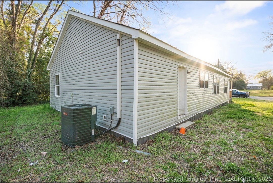 313 South Racepath Street Fayetteville, NC 28301 - Photo 5 of 23