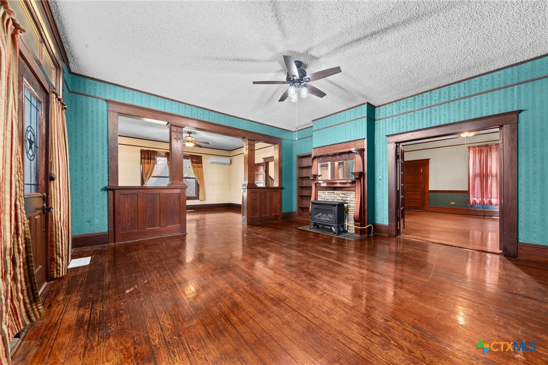 9 South Milam Street Rogers, TX 76569 - Photo 9 of 43