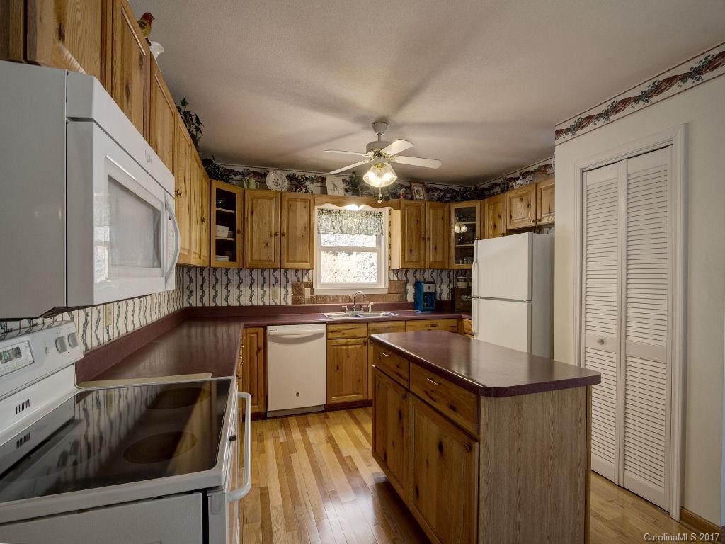 4460 Laurel Branch Road Bryson City, NC 28713 - Photo 9 of 24 Gallery Image 9