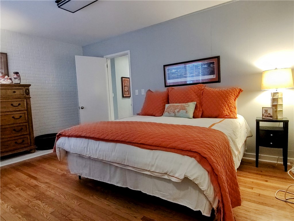 209 Riggs Drive Clemson, SC 29631 - Photo 19 of 32 Main Level bedroom with King Bed