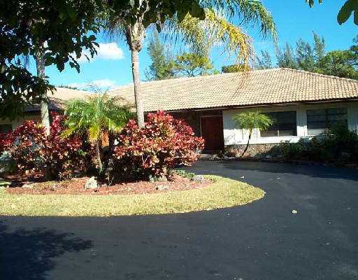 22742 Vistawood Way Boca Raton, FL 33428 - Photo 1 of 8 Primary Photo