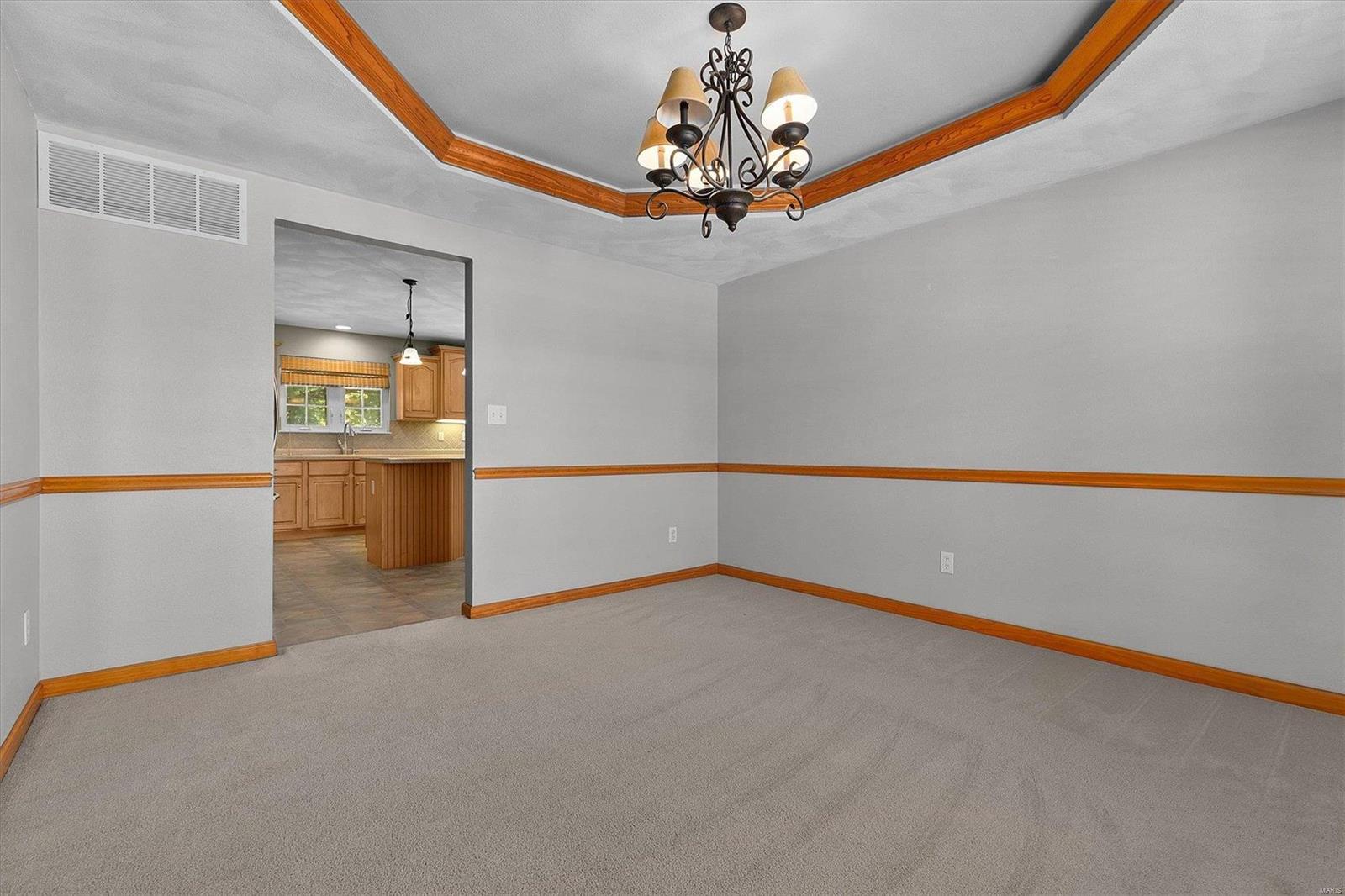 623 Wheatfield Road O'Fallon, IL 62269 - Photo 9 of 39