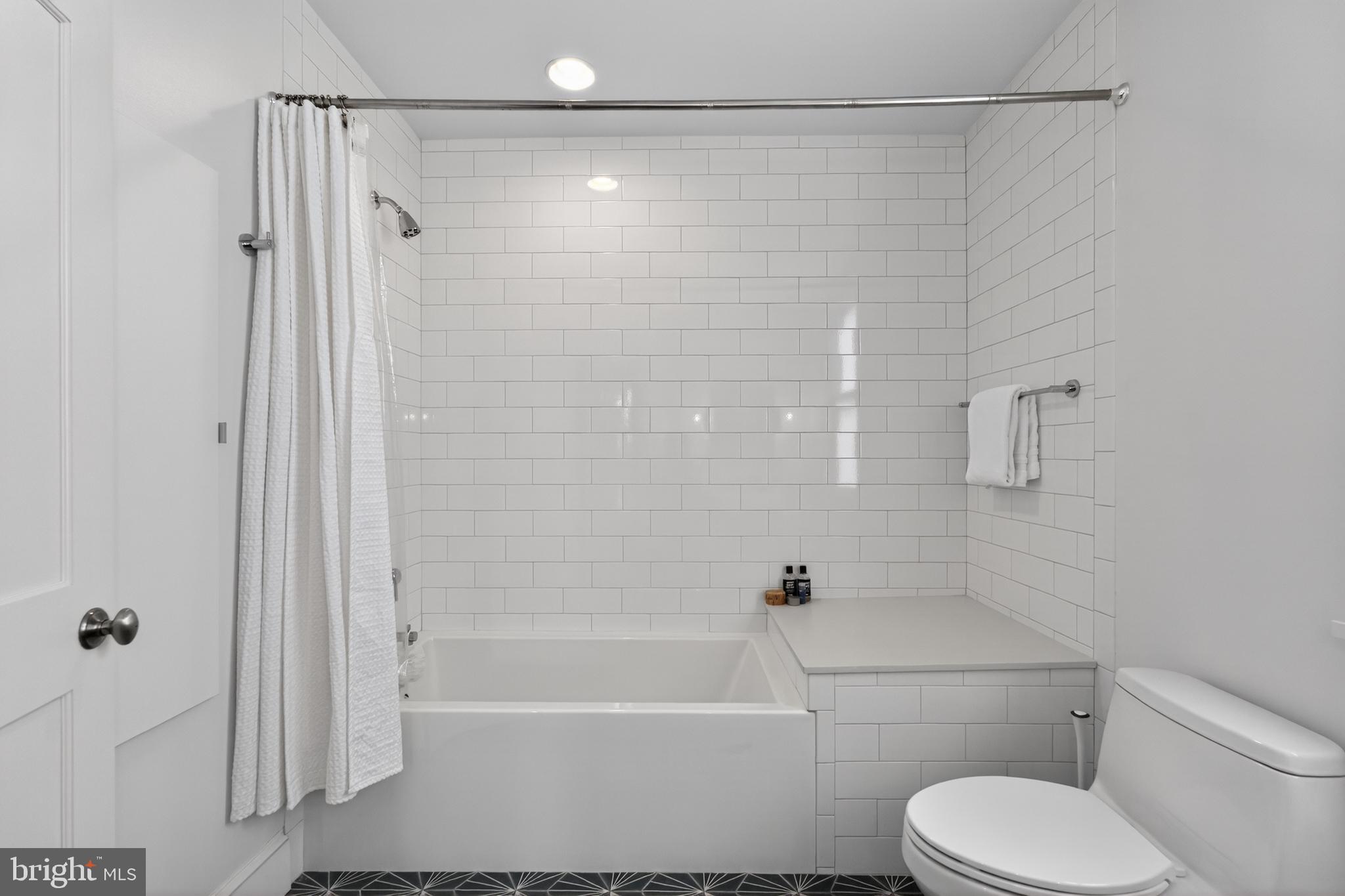 1509 Reed Street Philadelphia, PA 19146 - Photo 20 of 29
