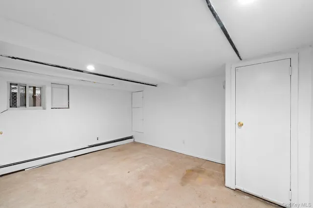 a view of a room with an empty space