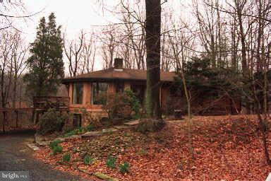 1459 Beulah Road Vienna, VA 22182 - Photo 1 of 11 Exterior (Main)