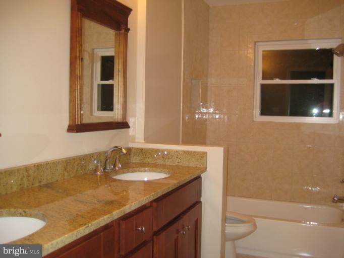 1459 Beulah Road Vienna, VA 22182 - Photo 3 of 11 Bath