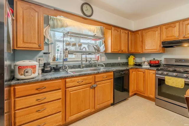 $192,000 | 5223 Standish Drive, Fort Wayne, IN 46806