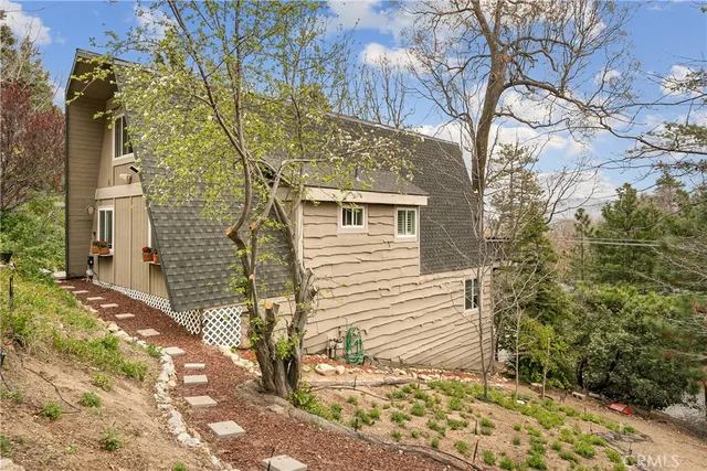 $569,000 | 27935 St Bernard Lane, Lake Arrowhead, CA 92352