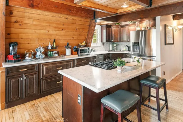 $569,000 | 27935 St Bernard Lane, Lake Arrowhead, CA 92352