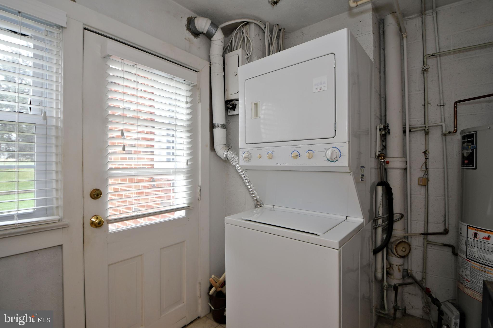 1015 Edann Road Oreland, PA 19075 - Photo 22 of 46 Utility/laundry