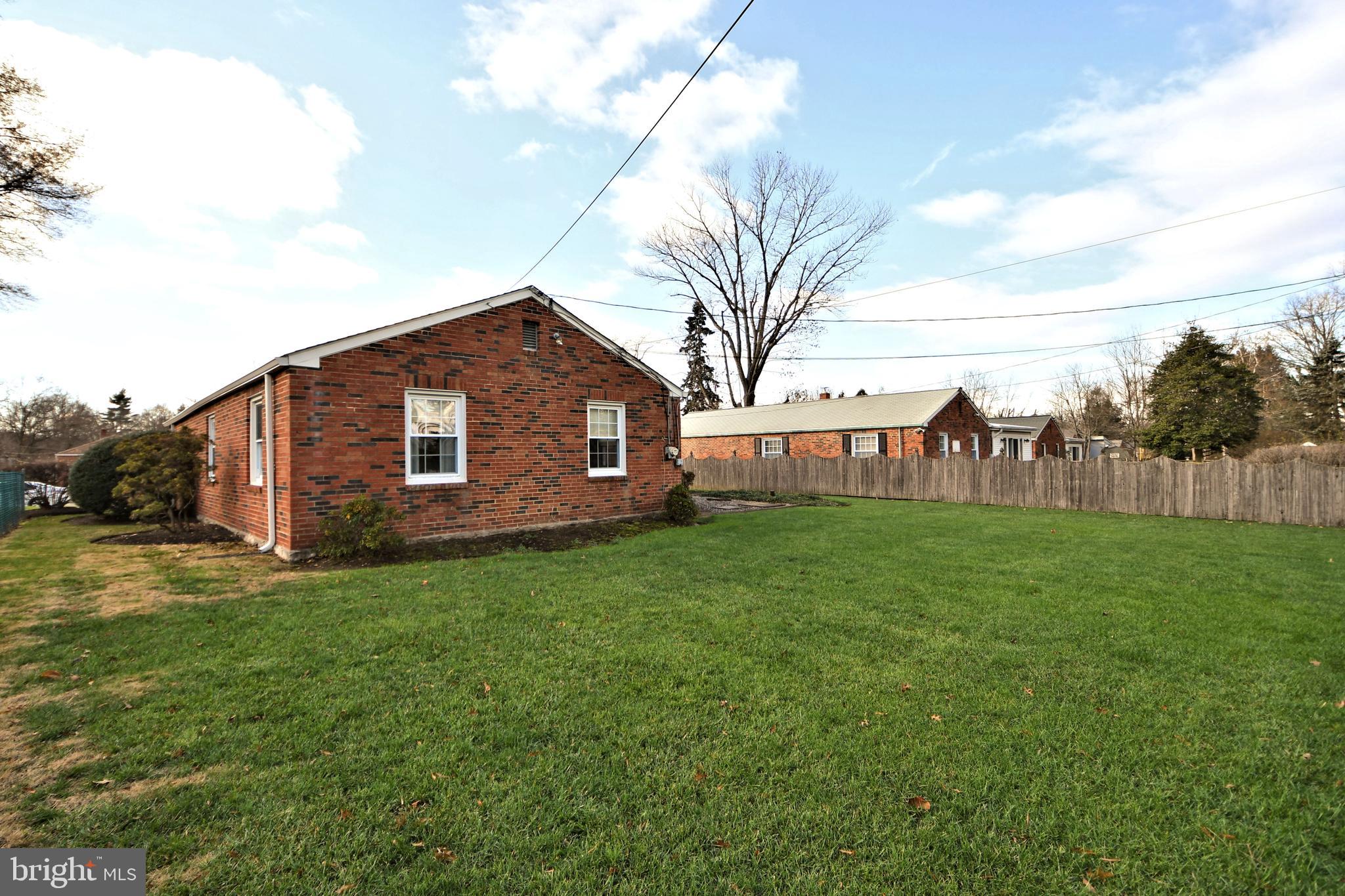 1015 Edann Road Oreland, PA 19075 - Photo 39 of 46 exterior rear