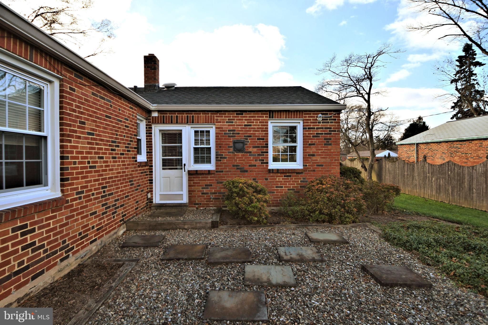 1015 Edann Road Oreland, PA 19075 - Photo 40 of 46 exterior rear