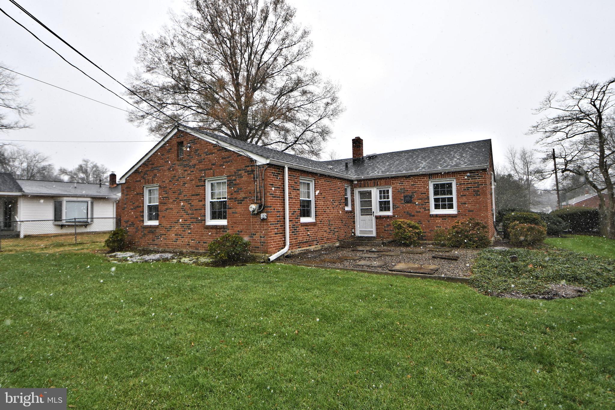 1015 Edann Road Oreland, PA 19075 - Photo 41 of 46 exterior rear