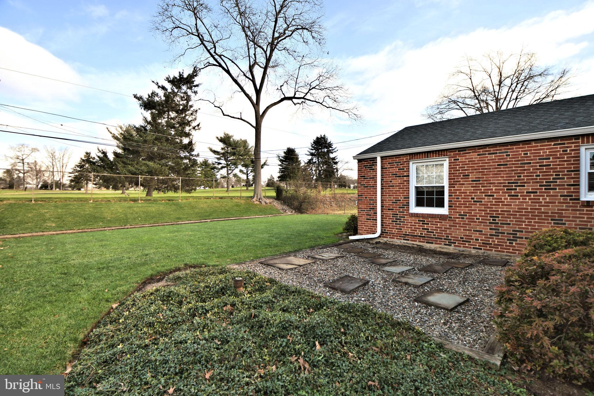 1015 Edann Road Oreland, PA 19075 - Photo 43 of 46 backyard