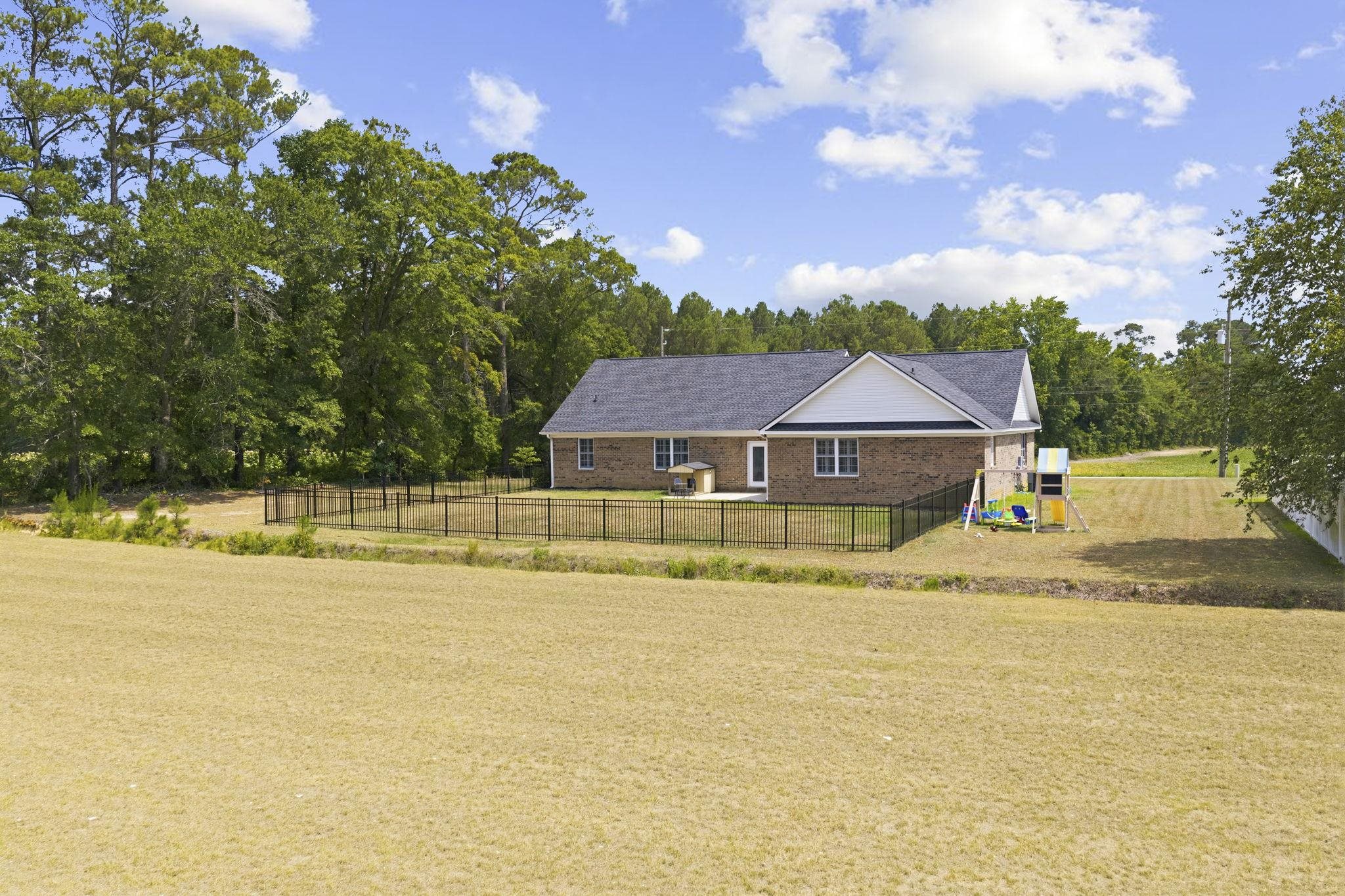 1144 Floyd Page Road Galivants Ferry, SC 29544 - Photo 36 of 37
