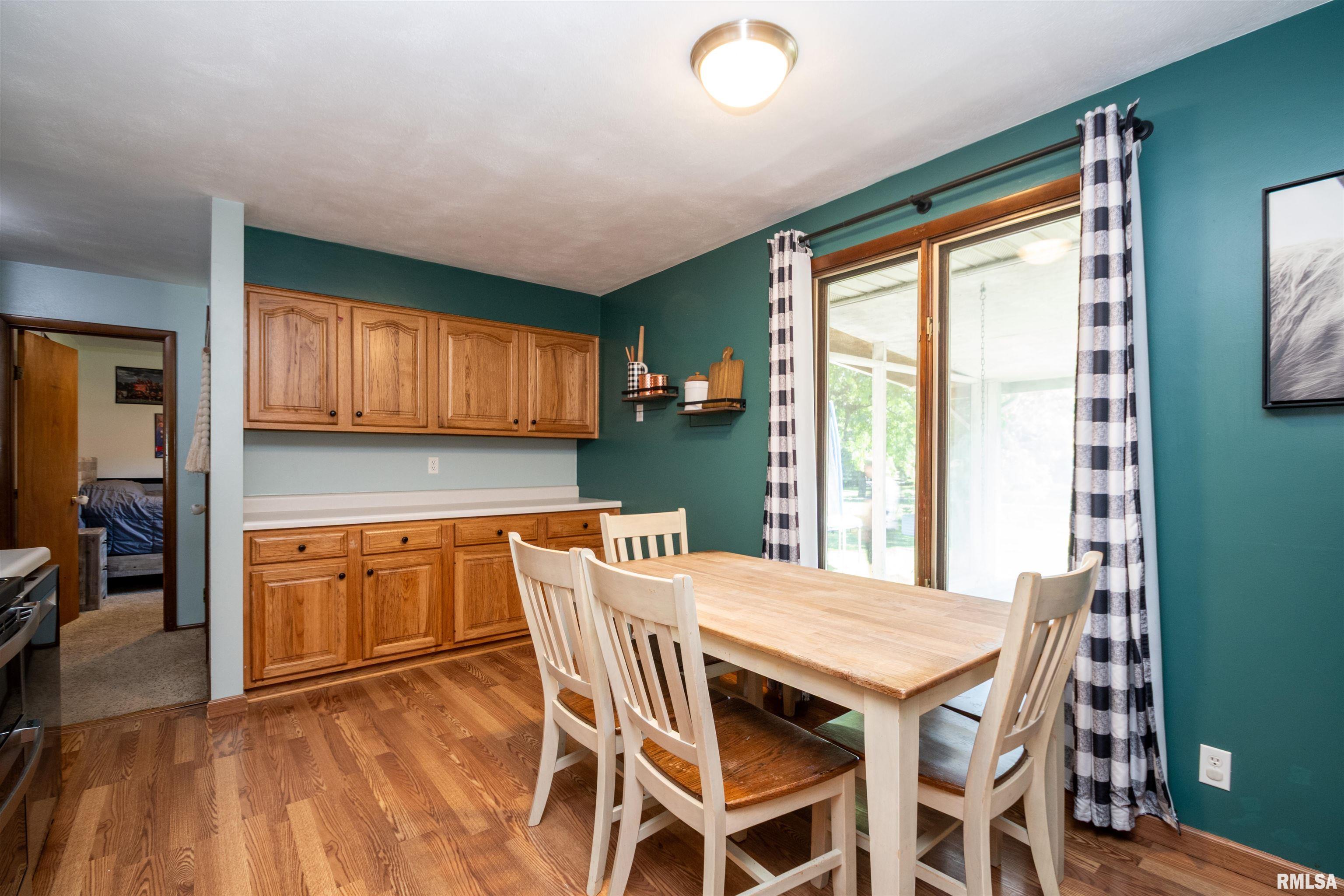 415 Ridgecrest Drive Washington, IL 61571 - Photo 12 of 32