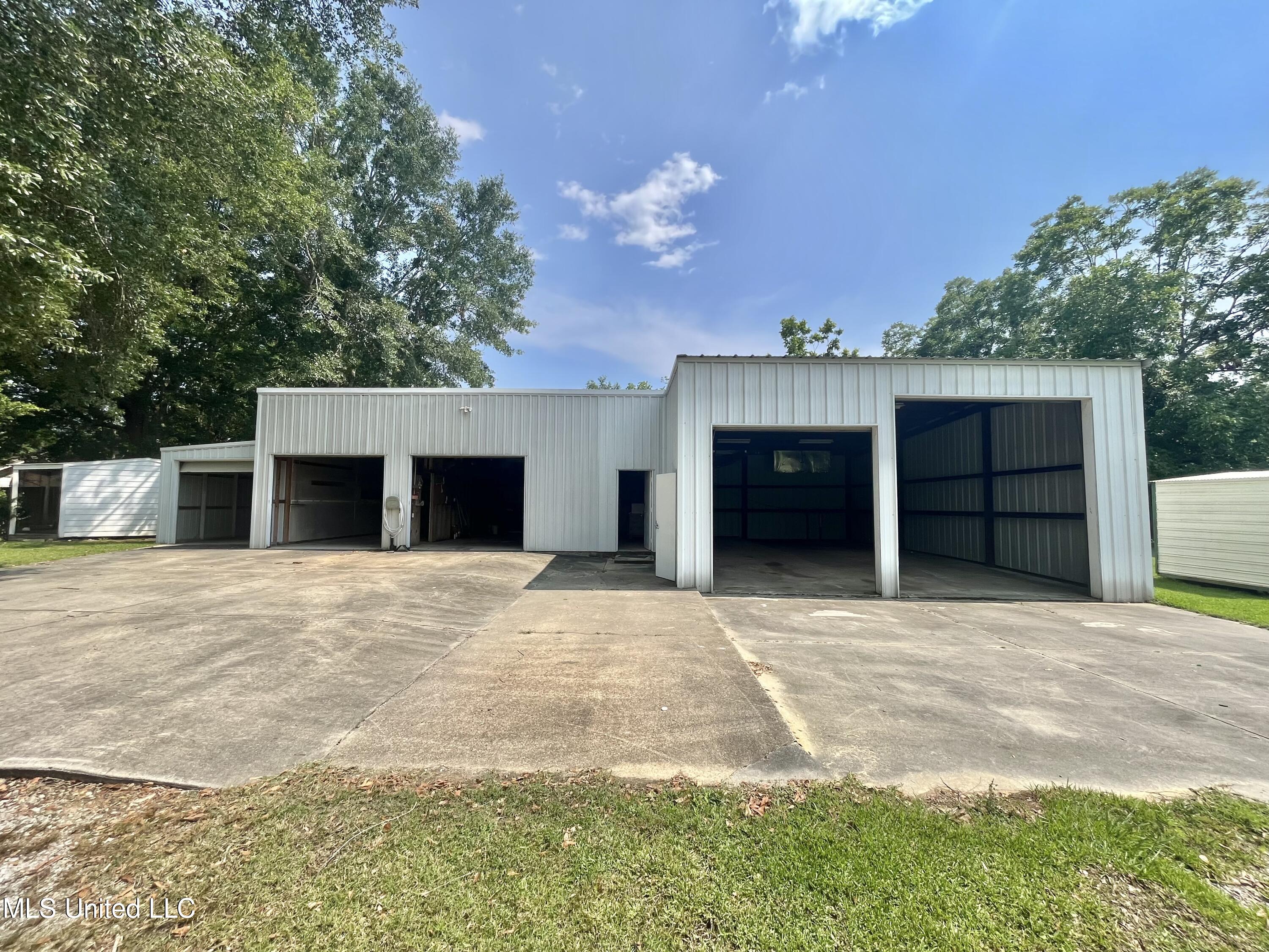12491 Canal Road Gulfport, MS 39503 - Photo 35 of 48 IMG_0744