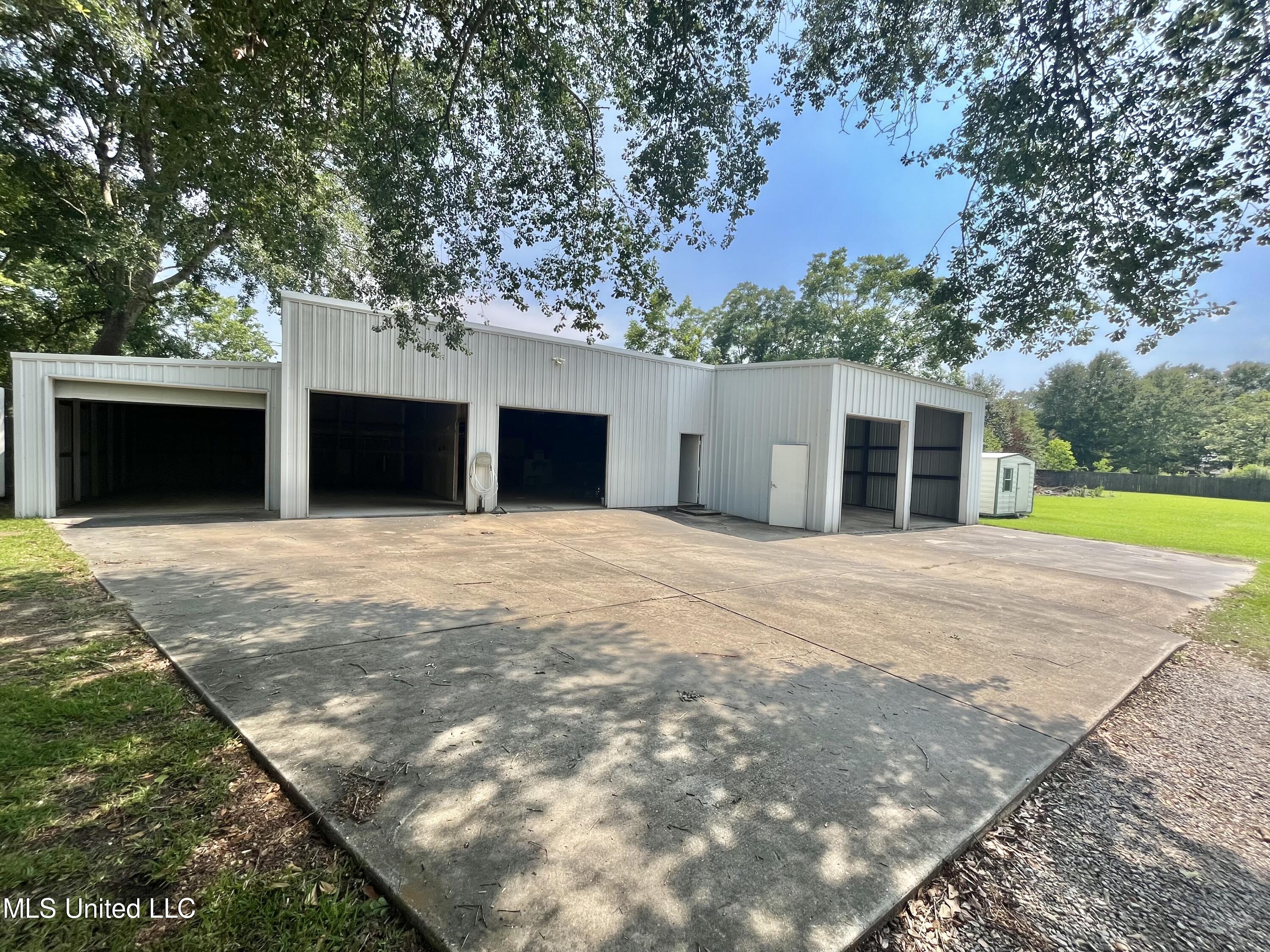 12491 Canal Road Gulfport, MS 39503 - Photo 36 of 48 IMG_0745