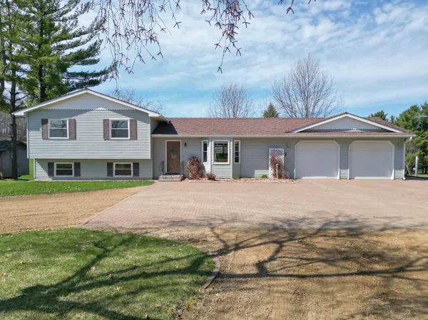 $499,900 | E3490 County Rd P, Menomonie, WI 54751