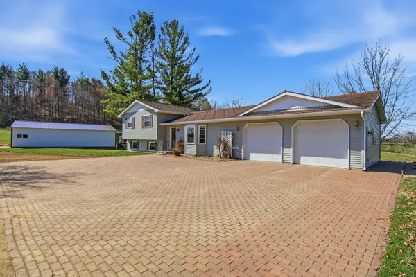 $499,900 | E3490 County Rd P, Menomonie, WI 54751