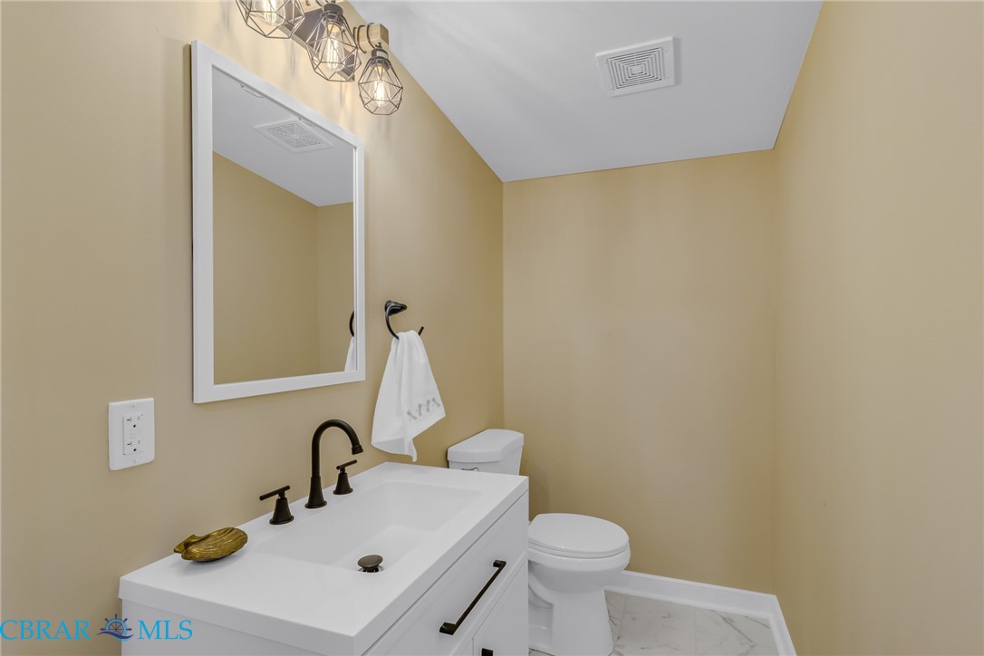 644 Prentice Creek Road Kilmarnock, VA 22482 - Photo 10 of 35 Gallery Image 10