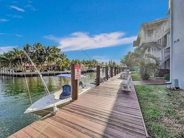 $1,300 | 2430 Northeast 135th Street, Unit 300, North Miami, FL 33181