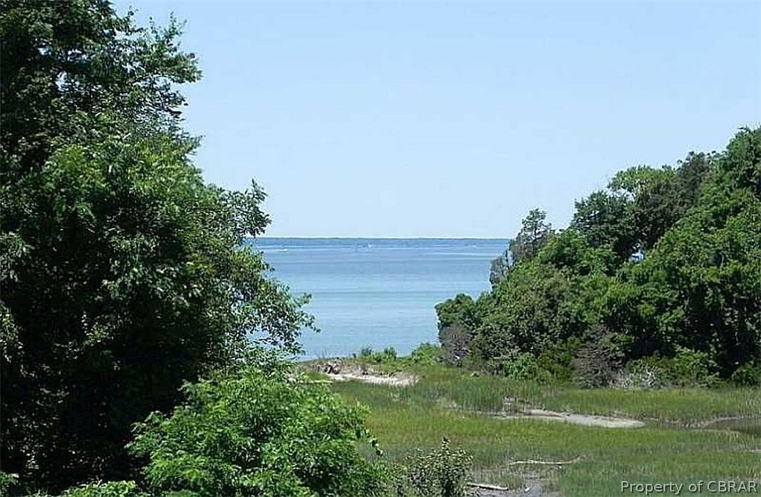 1786 Tyndall Point Road Gloucester Point, VA 23062 - Photo 32 of 33 Gallery Image 32