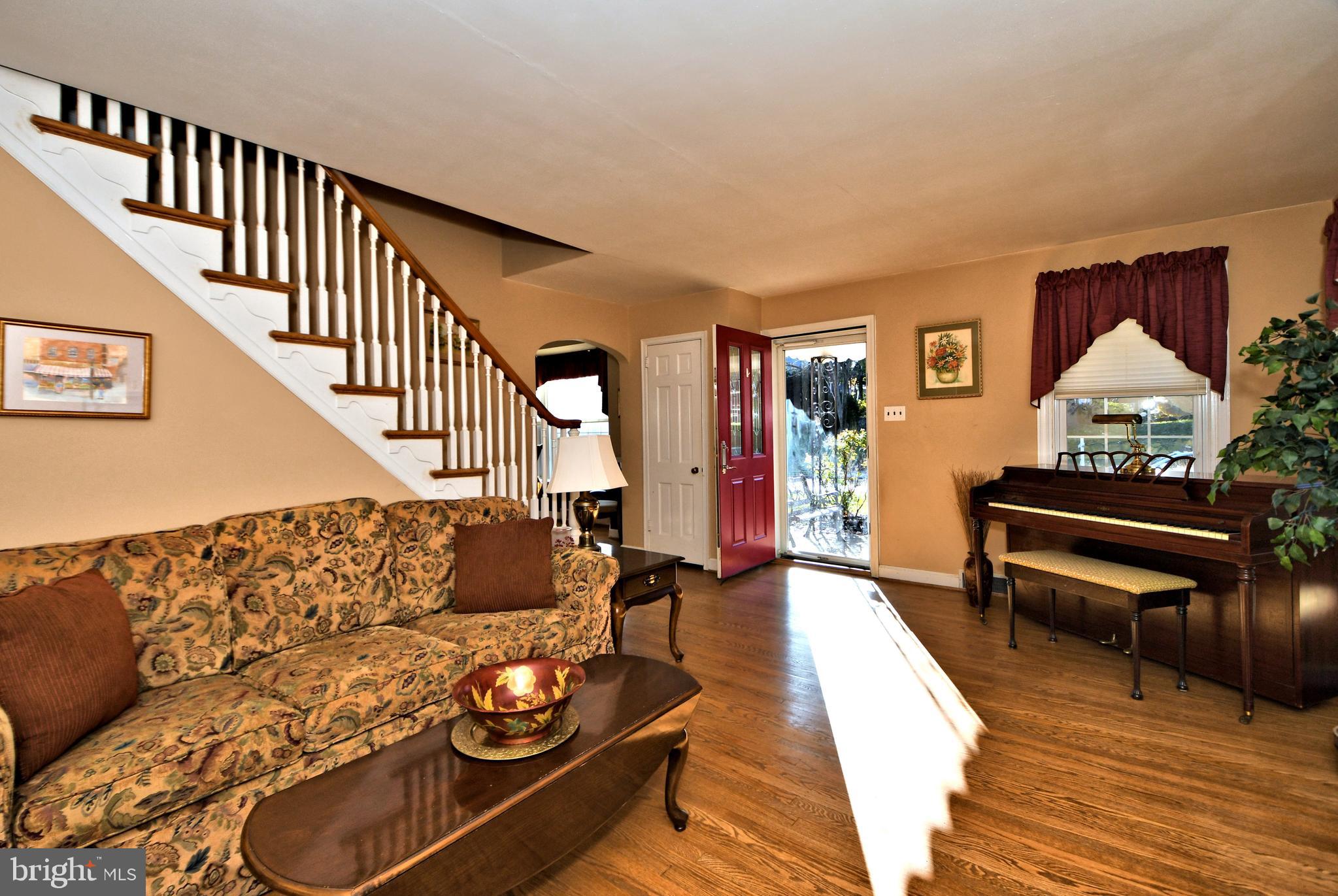 105 Johns Road Cheltenham, PA 19012 - Photo 8 of 52 Gallery Image 8