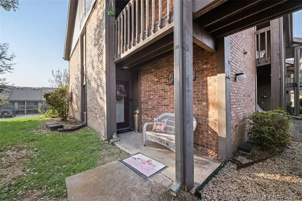 $198,000 | 1031 Signal Ridge Place, Unit 1031, Rockwall, TX 75032