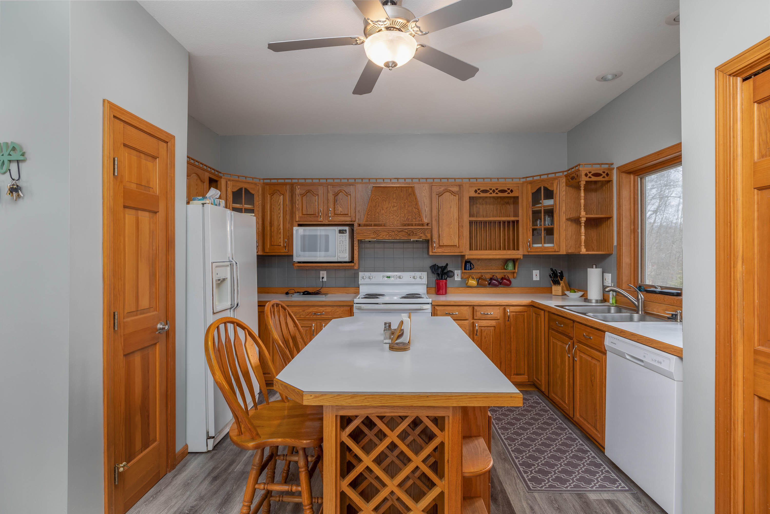 11271 Alpine Road Canadian Lakes, MI 49346 - Photo 10 of 29 5L7A3082-Edit (1)