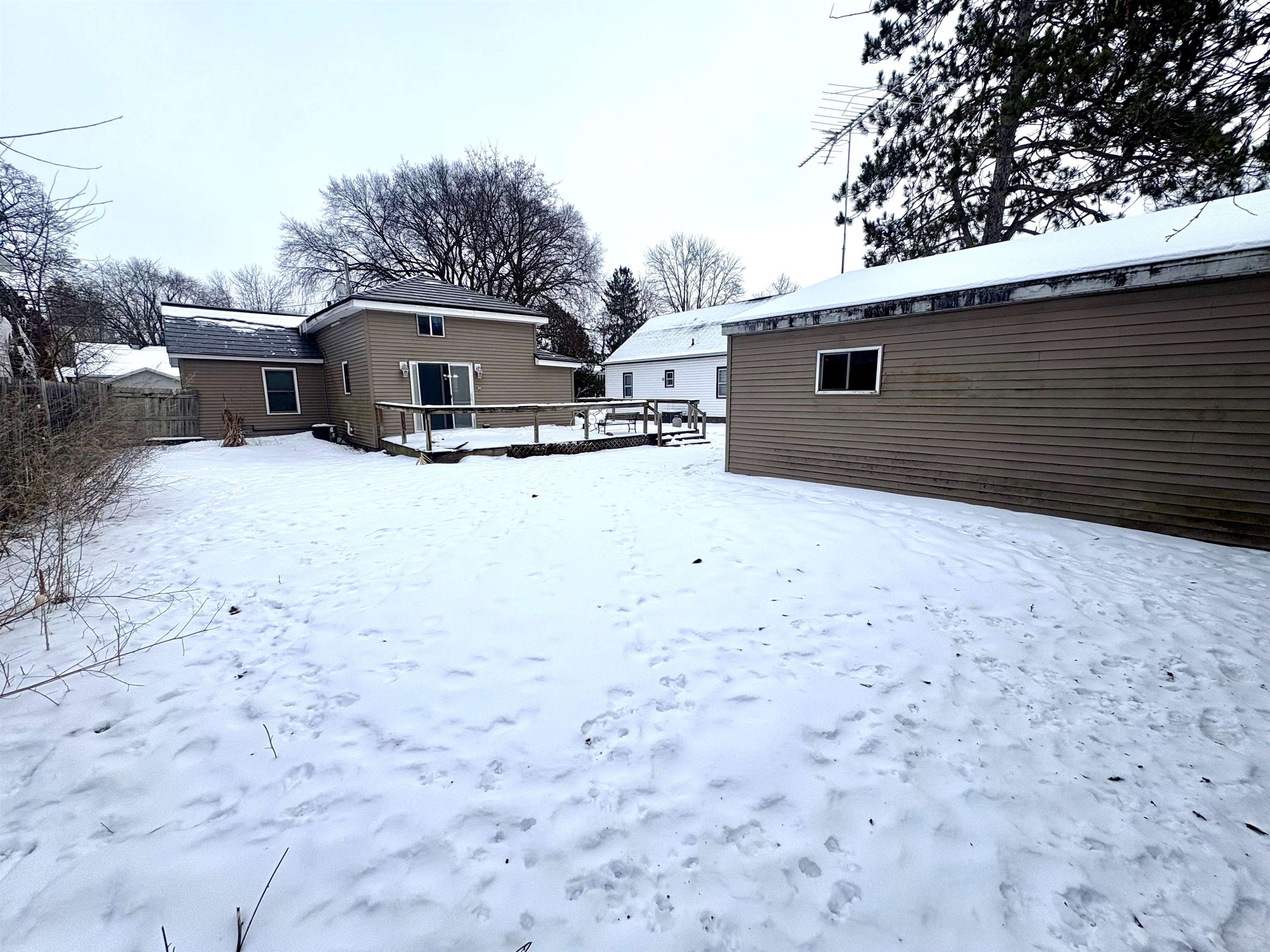 205 South Union Street Shawano, WI 54166 - Photo 2 of 15