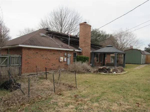 $285,000 | 812 Regina Drive, Hewitt, TX 76643