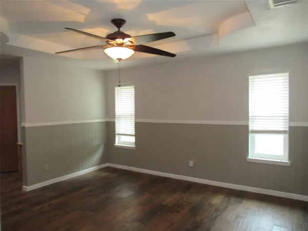 $285,000 | 812 Regina Drive, Hewitt, TX 76643