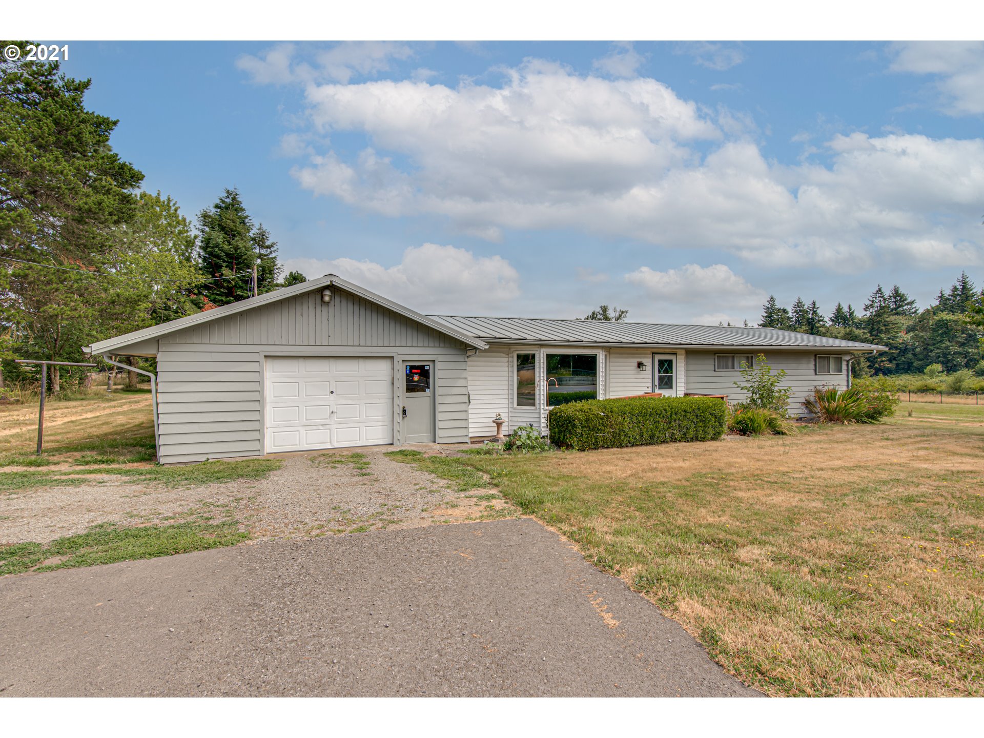 1716 Northeast 219th Street Ridgefield, WA 98642 - Photo 4 of 30